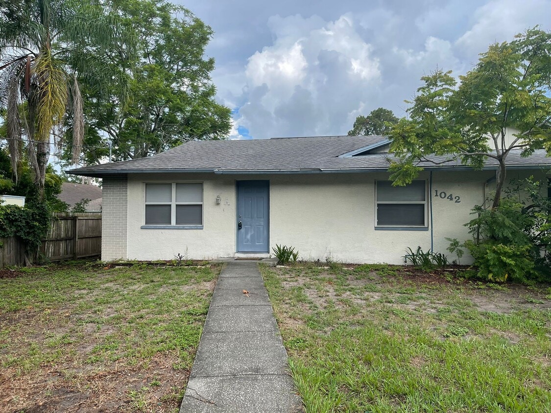 Photo - 1042 Oak St (Dunedin, FL)
