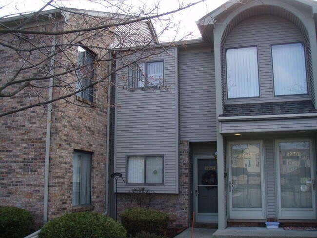 Foto del edificio - 42766 Lilley Pointe Dr