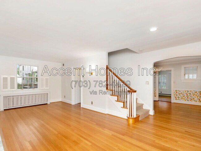 Foto del edificio - 4723 16th St N