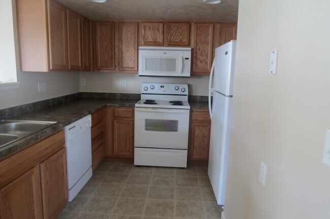 Building Photo - Coming Soon! Call our office to schedule a...