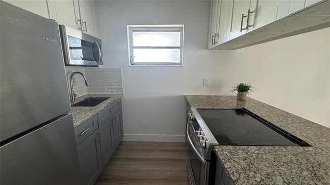 Foto del edificio - 344 SE 11th Ave