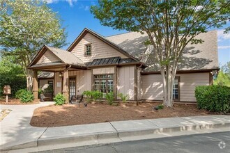 Building Photo - 6035 Beaver Ridge Dr