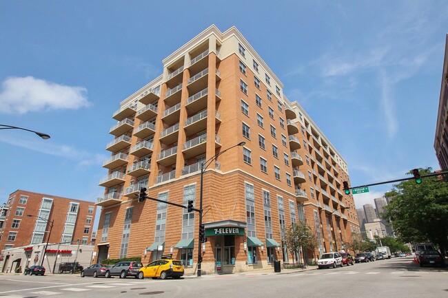 Building Photo - 950 W Monroe St