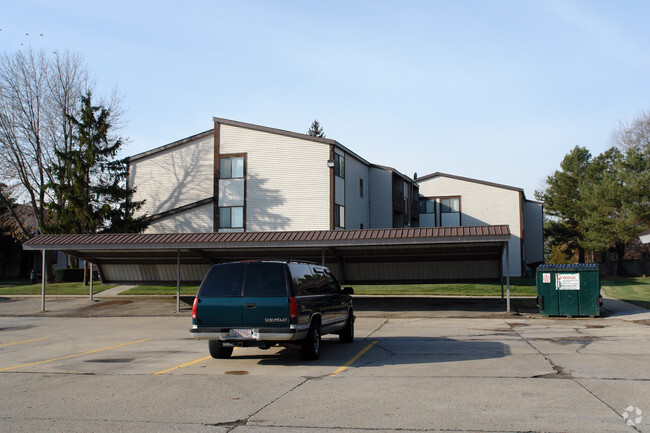 Parking Area - Washington Place Apartments