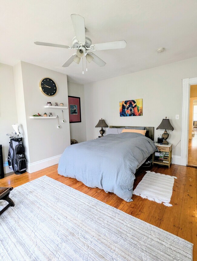 Foto del edificio - 881 E 4th St