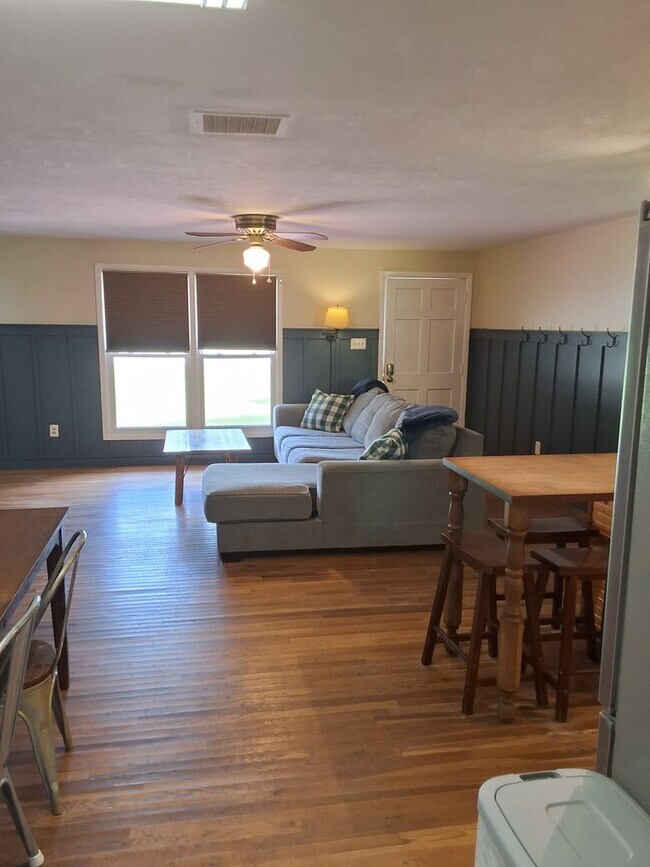Foto del edificio - Fully Furnished home in Beaufort