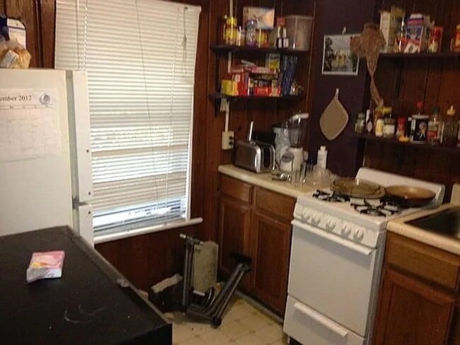 Photo - 2 bedroom 2 bath house near UF