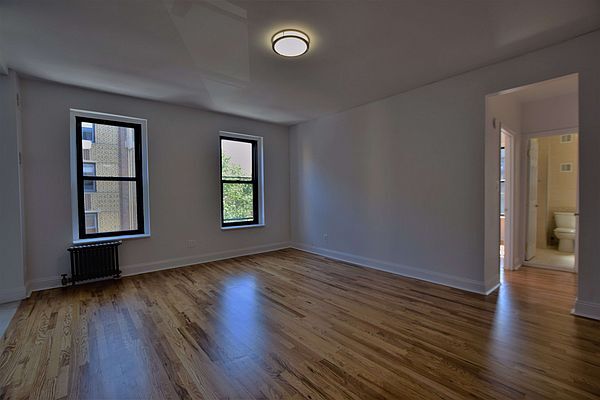 Primary Photo - 1151 Brighton Beach Ave
