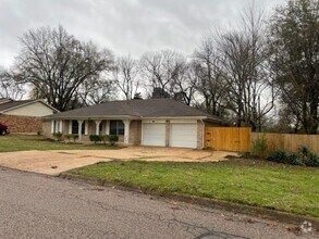 Building Photo - 2830 Clark Ln