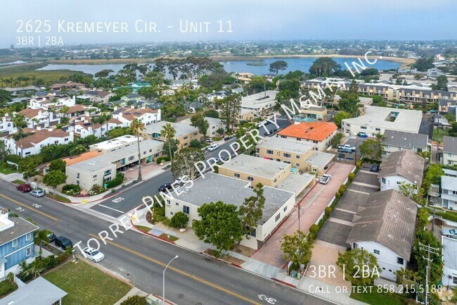 Building Photo - Stunning Carlsbad 3BR with Garage and Wash...