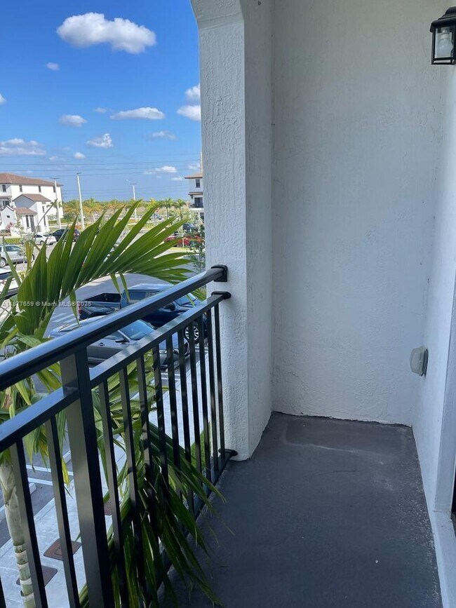 Foto del edificio - 15540 SW 136th St
