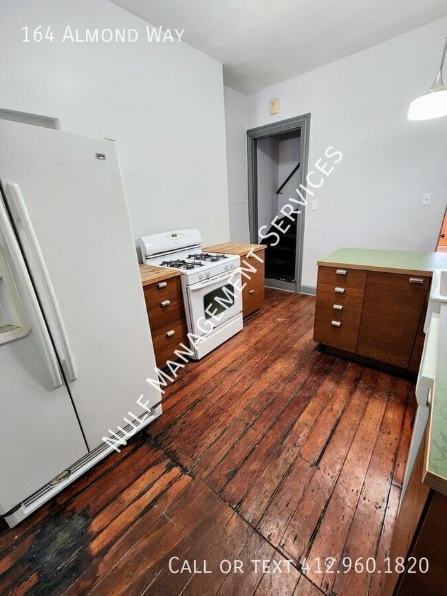 Photo - 164 Almond Way- House