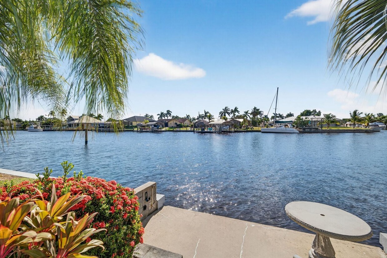 Your Waterfront Escape Awaits in Cape Coral - Vacation Rental 1 Bedroom 1 Path