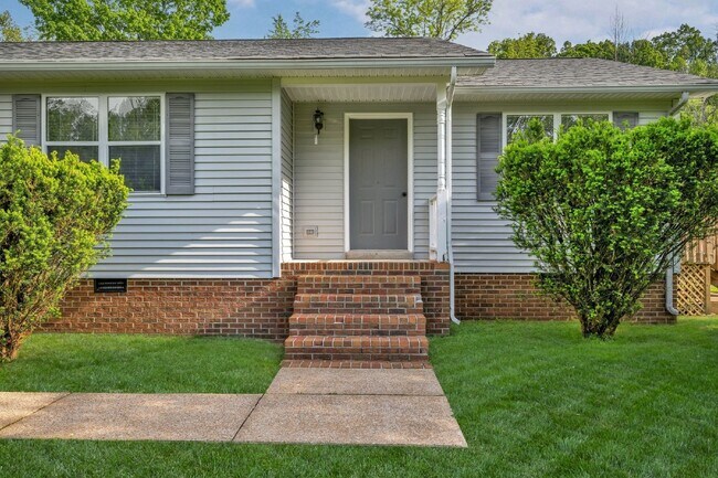 Building Photo - 2 Bed 2 Bath Corporate / Seasonal / Mid-term Lease Available