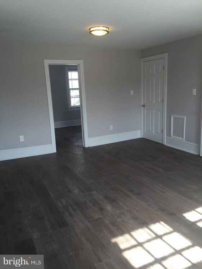 Foto del edificio - 253 S White Horse Pike