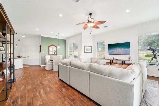 Foto del edificio - 17040 W Farm To Market 1097