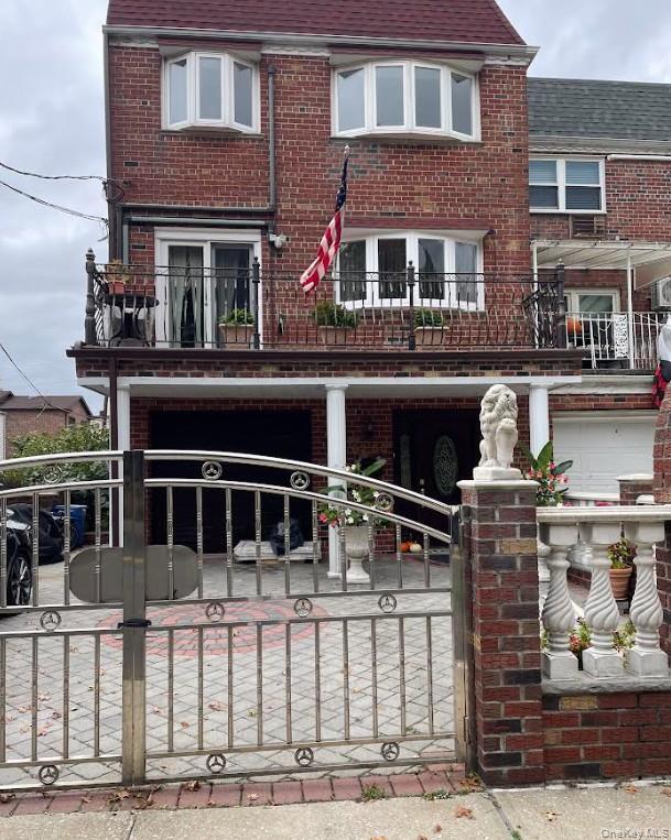 Primary Photo - 62-60-62-71 71st St