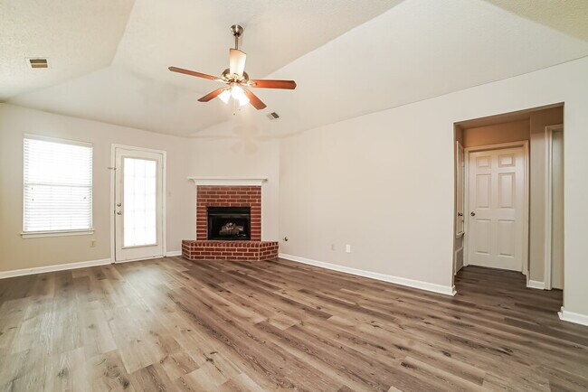 Foto del edificio - 4078 Shadow Glen Dr