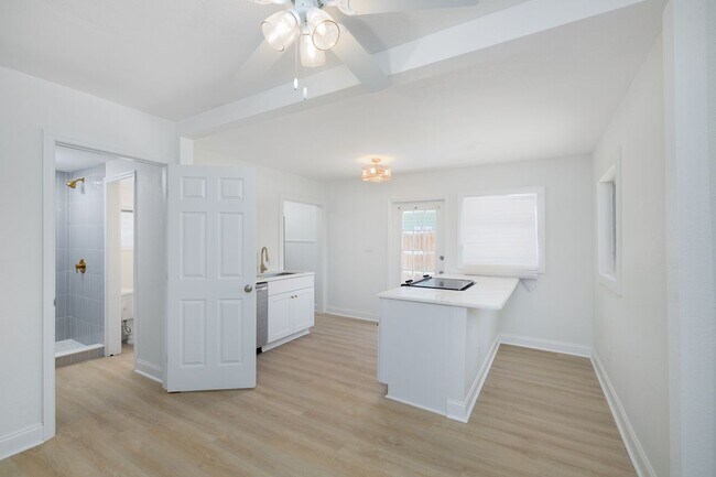 Foto del edificio - 618 7th Ave N