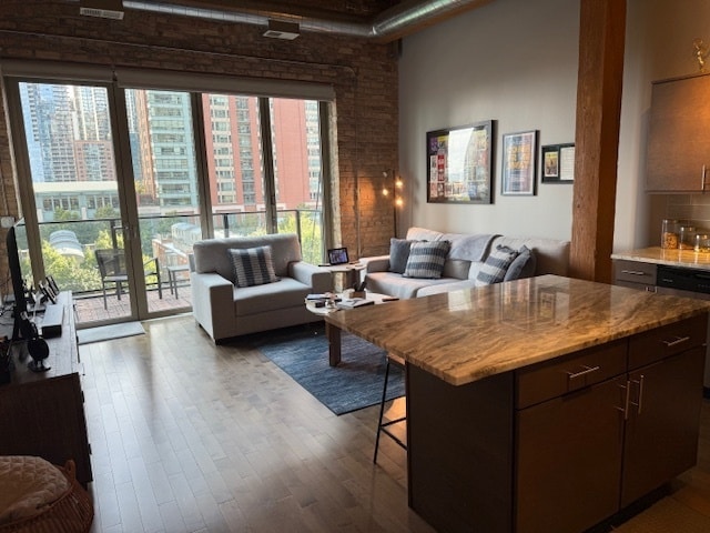 Foto del edificio - 445 E Illinois St