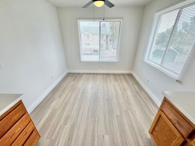Building Photo - STUNNING 2 BEDROOM 2 BATH CONDO IN GATED C...