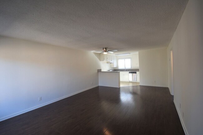 Building Photo - 5321 Agnes Ave