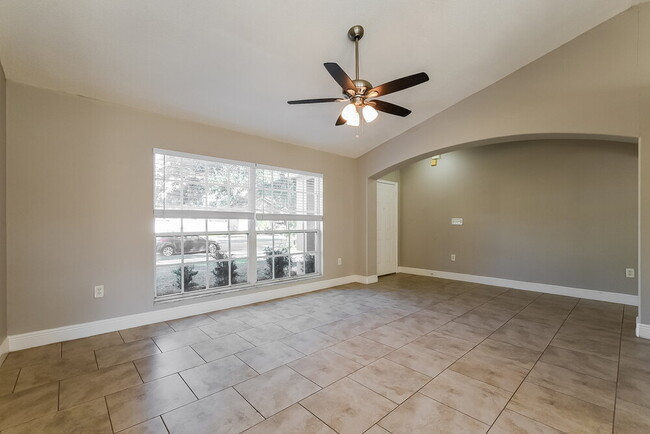 Foto del edificio - 4210 Red Bird Ave