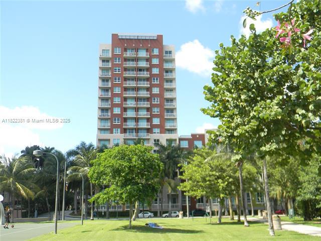 Foto del edificio - 2000 N Bayshore Dr