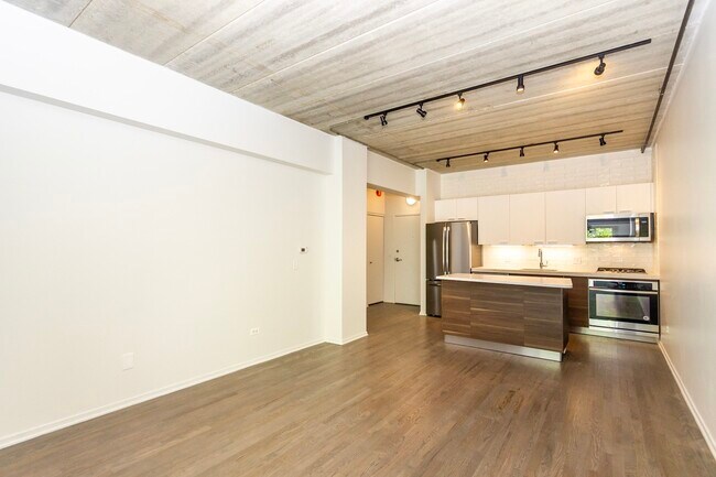 Foto del edificio - 1430 S Michigan Ave