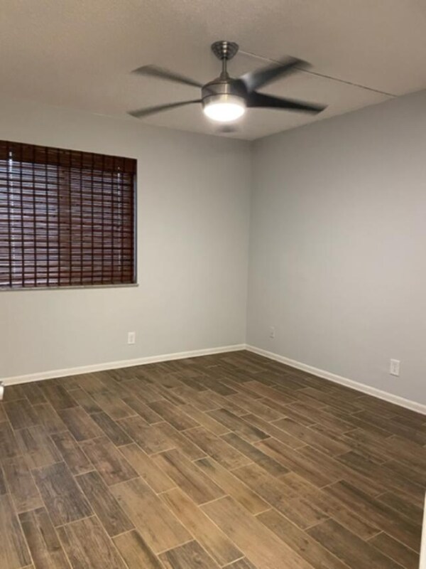 Foto del edificio - 3710 N Pine Island Rd