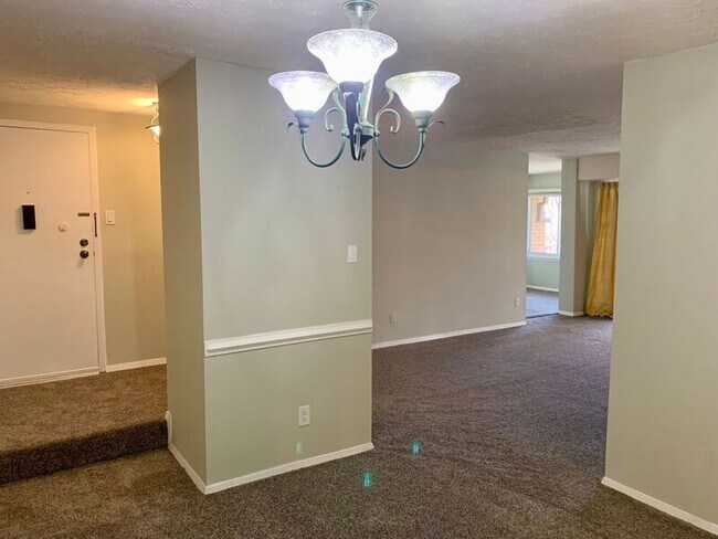 Building Photo - 1503 Regency Woods Rd