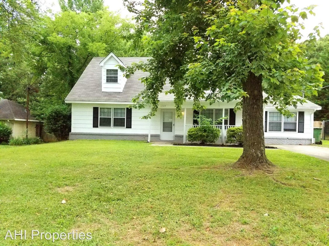 Primary Photo - 3209 Clifford Rd NW