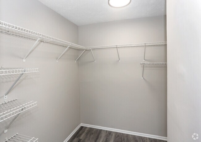 2BR, 2BA/Aurora - 1100 SF - The Eclipse Apartment Homes