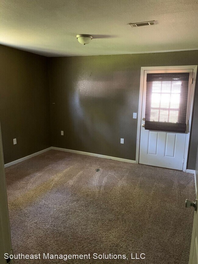 Building Photo - 2 br, 1 bath House - 137 Reuben