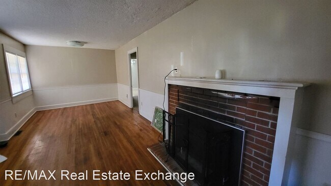 Building Photo - 3 br, 1.5 bath House - 804 Park Avenue