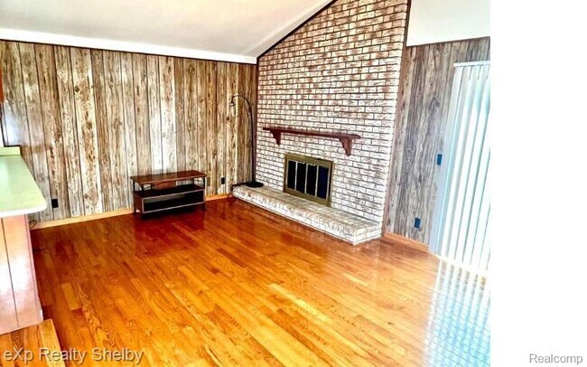 Building Photo - 13770 White Cap Dr