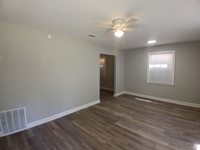 Photo - Renovated 3-Bedroom Gem on a Quiet Residential Street - Open To Section 8 House