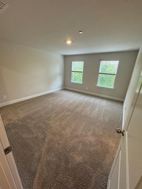 Foto del edificio - 204 Douglas Bend Rd