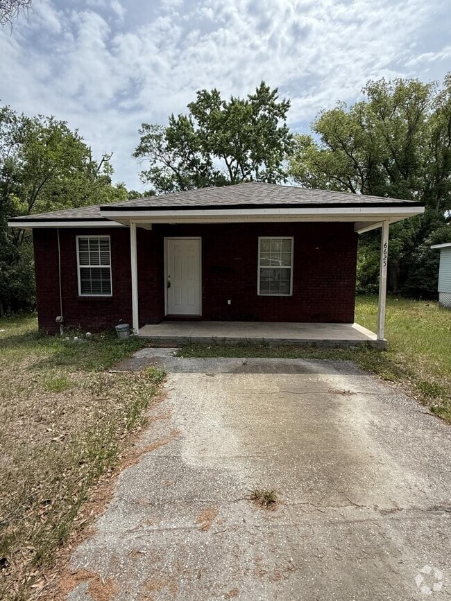 Building Photo - 6625 Vermillion St