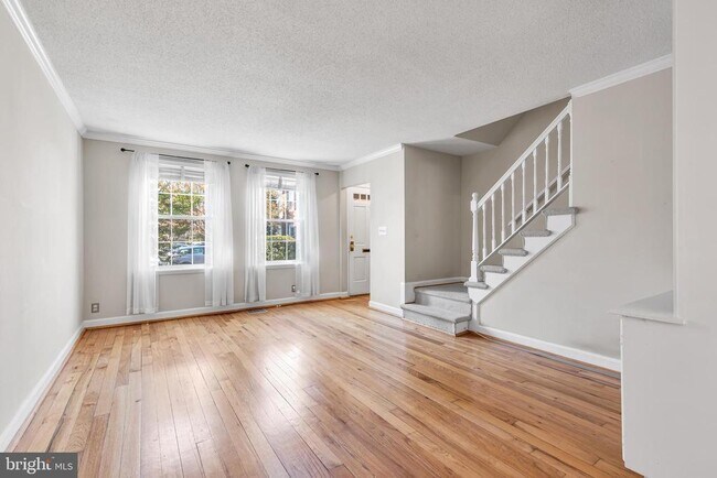 Foto del edificio - 3011 S Buchanan St