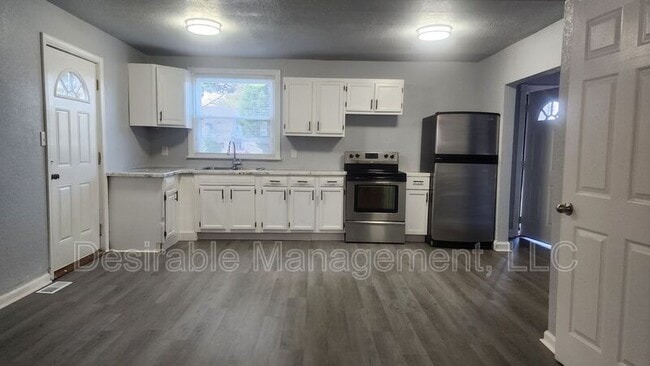 Building Photo - 3410 Winchester Dr