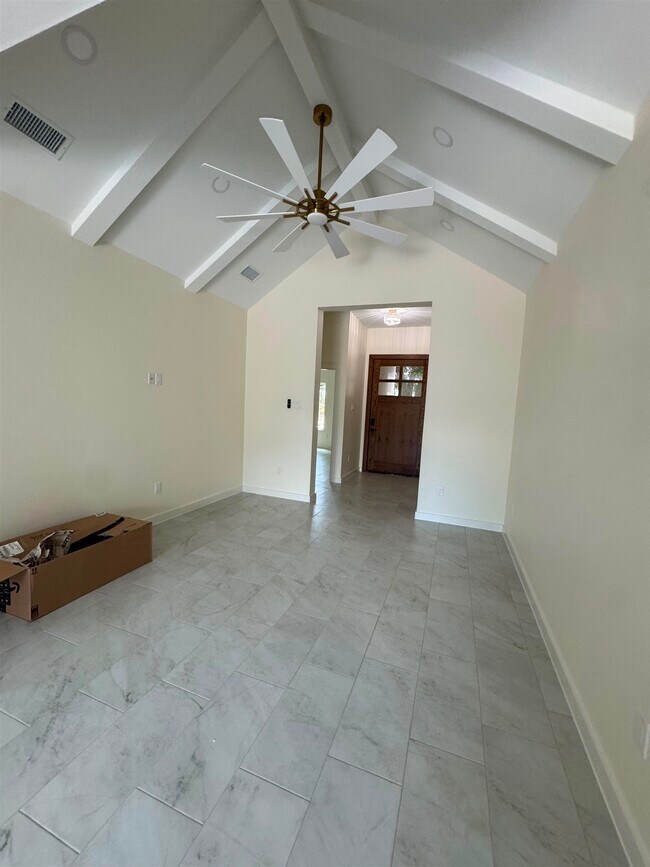 Foto del edificio - 3504 San Agustin Ave