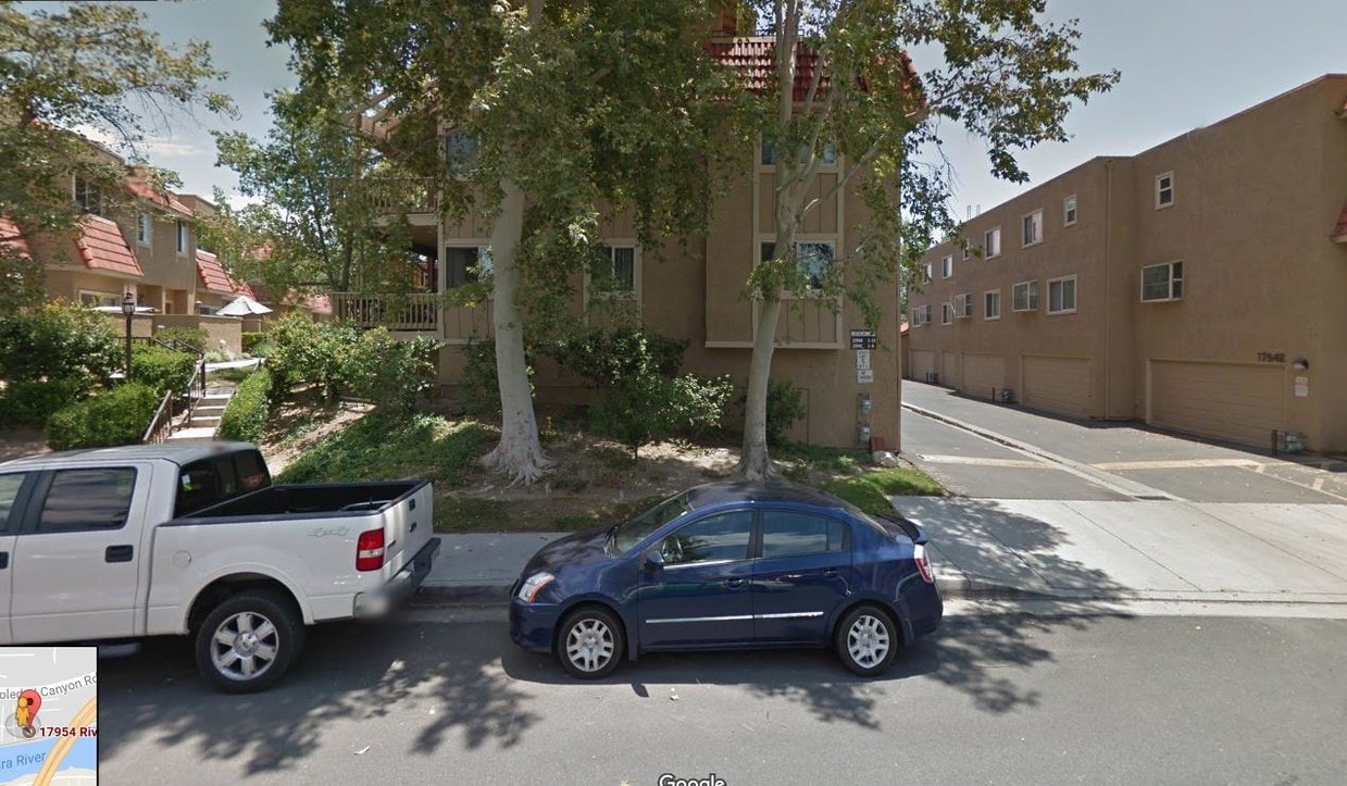 Primary Photo - 17930 River Cir