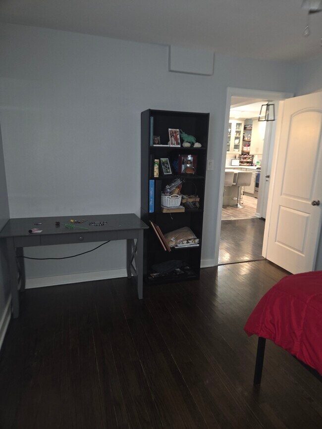 Foto del edificio - 3639 W 69th Pl