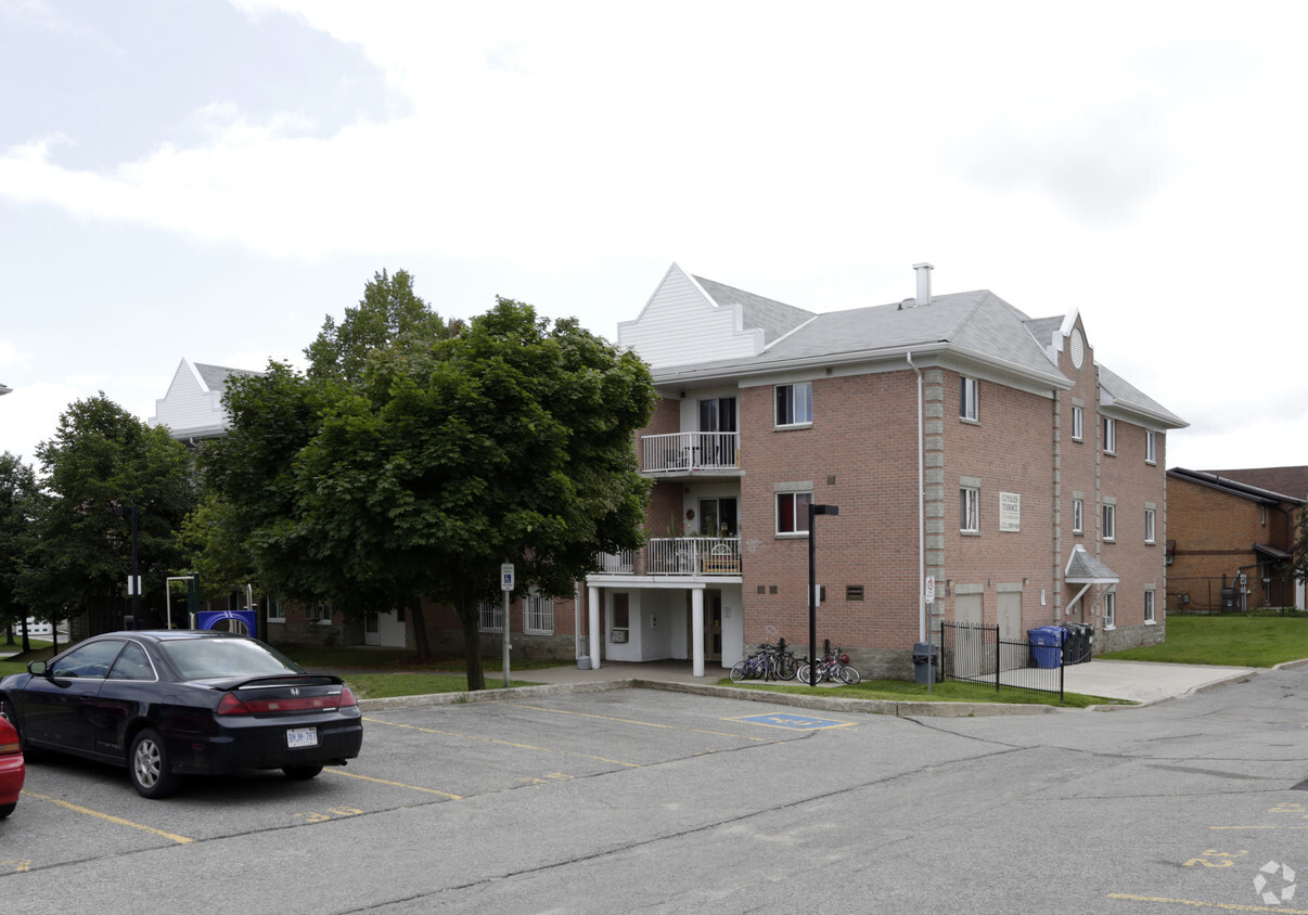 Building Photo - Cundles Terrace