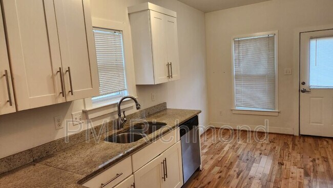 Building Photo - 1311 Perry St