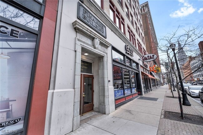 Building Photo - 750 Prospect Ave E