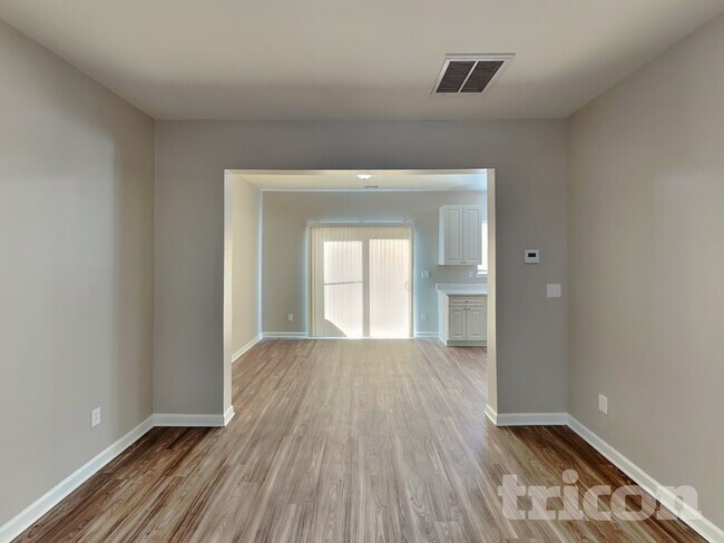 Building Photo - 1330 Nadies Ct