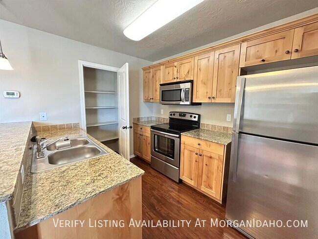 Foto del edificio - 11862 W Fairview Ave