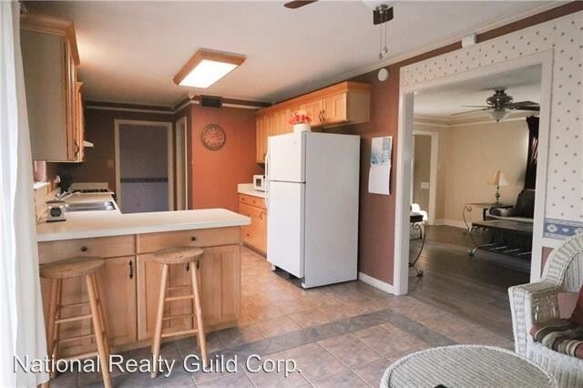 Building Photo - 3 br, 2 bath House - 600 Oakwood Avenue